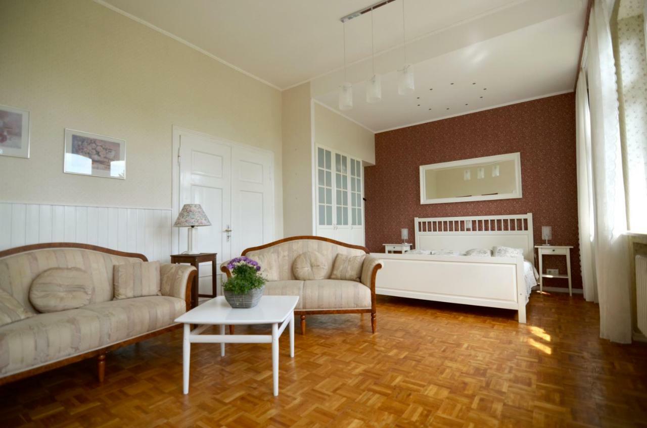 Altes Pfarrhaus Apartment Gondershausen
